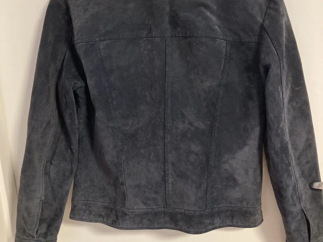 Billede 2 - Ruskindjakke mørkeblå str. M