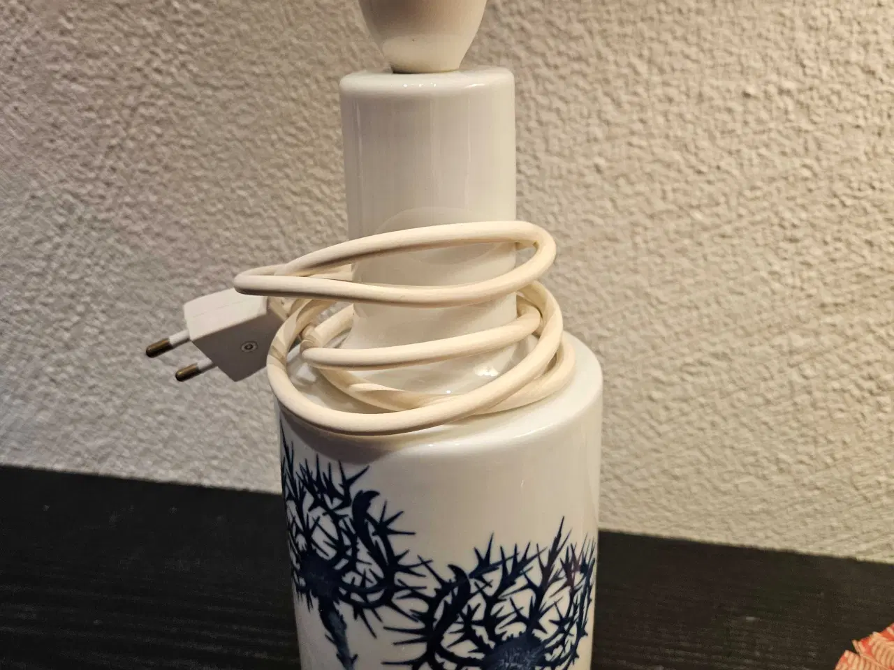 Billede 2 - Lampe, tidsel blomst 