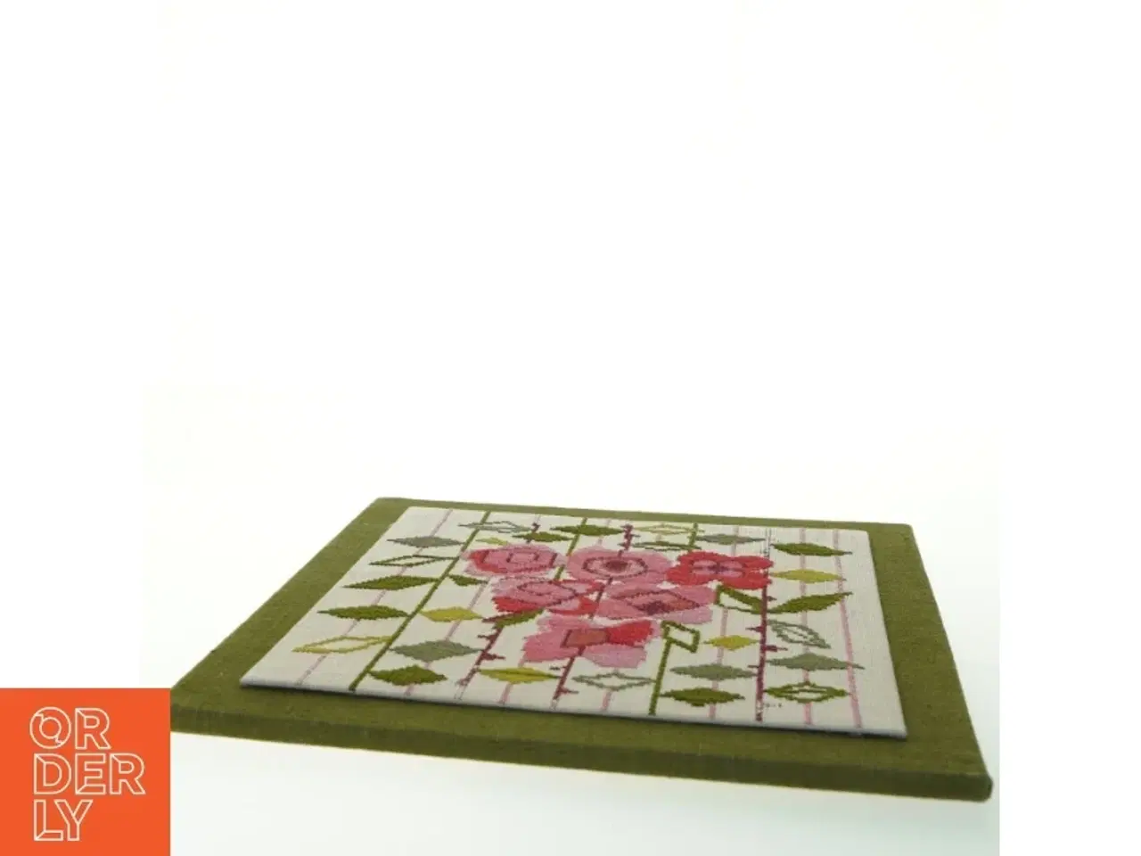 Billede 2 - Broderet vægkunst (str. 36,5x36 cm)