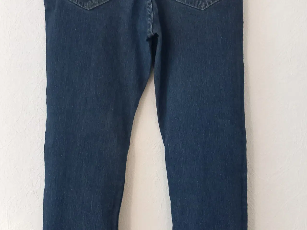 Billede 2 - Jeans str 152