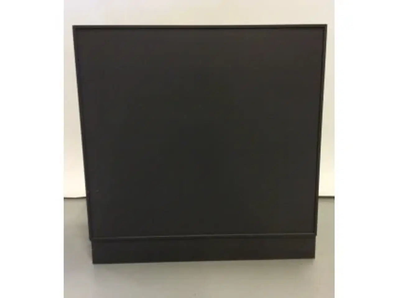 Billede 4 - Skuffemøbel med fire skuffe, sorte håndtag 82,5 cm