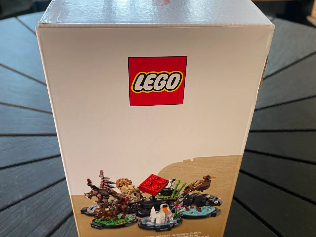 Billede 3 - Fin lego æske medarbejder æske sælges