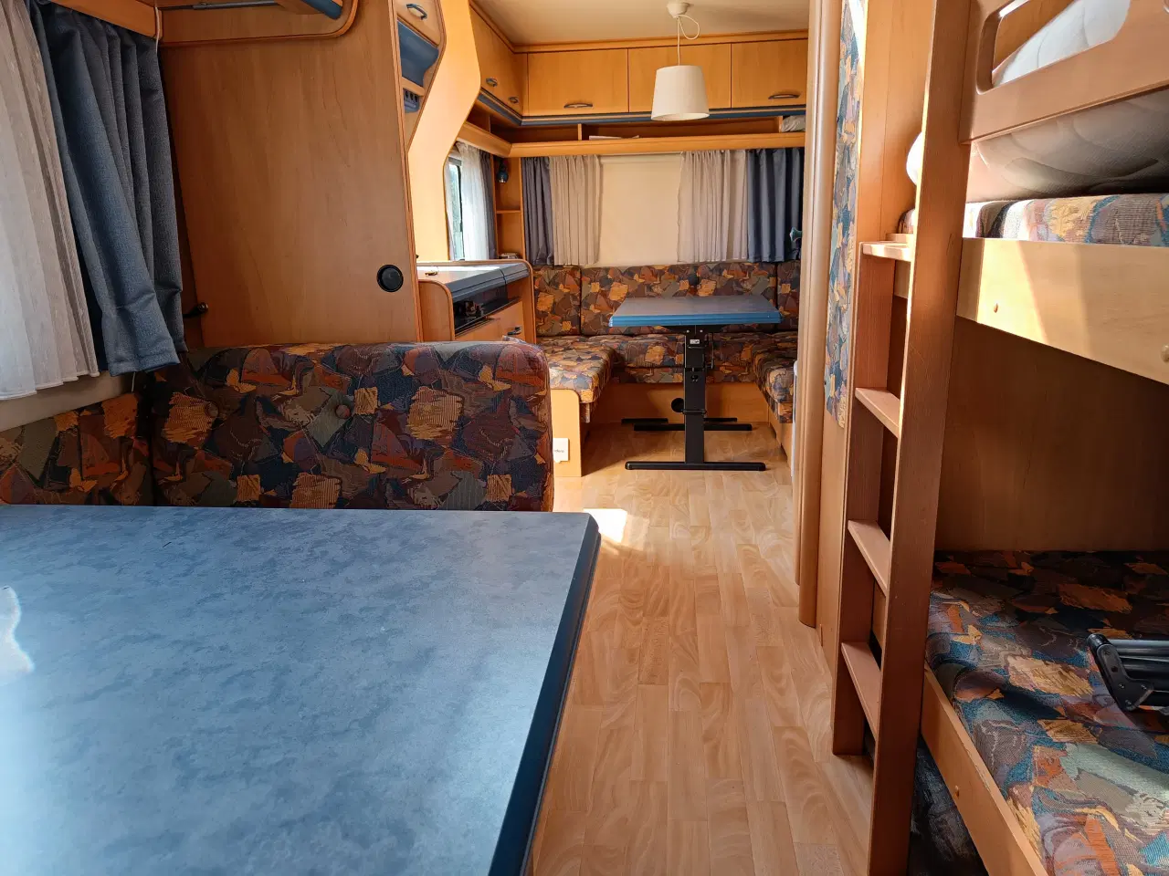 Billede 8 - Campingvogn med køjer