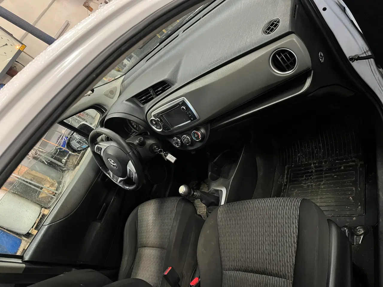 Billede 7 - TOYOTA YARIS ÅRG 14