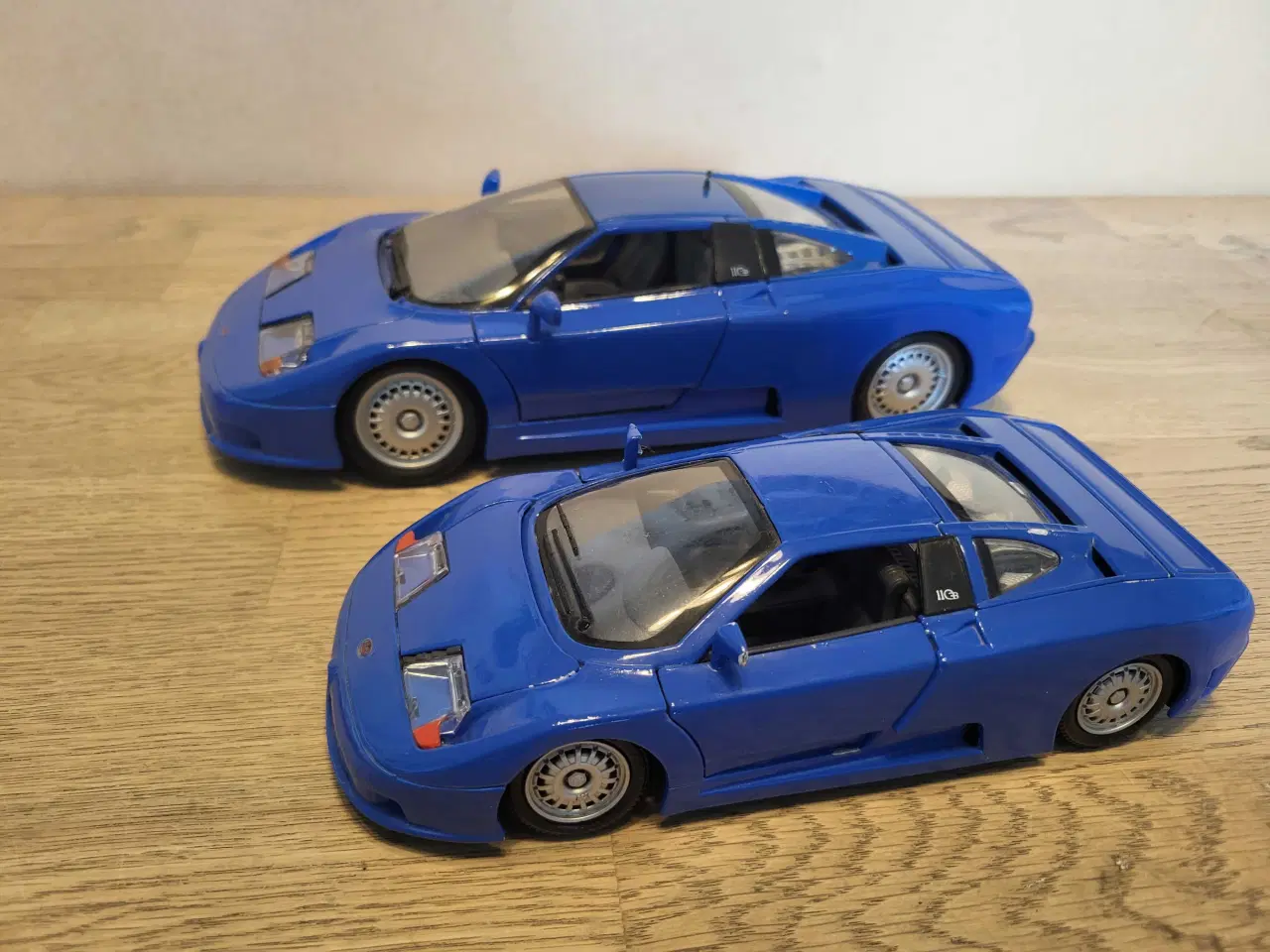 Billede 5 - Modelbil: BUGATTI EB 110 1992.  Skala 1/24.