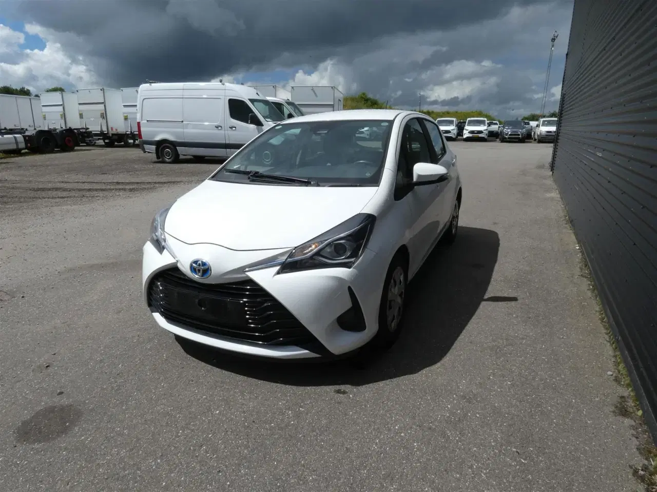 Billede 4 - Toyota Yaris 1,5 Hybrid H2 E-CVT 100HK 5d Trinl. Gear