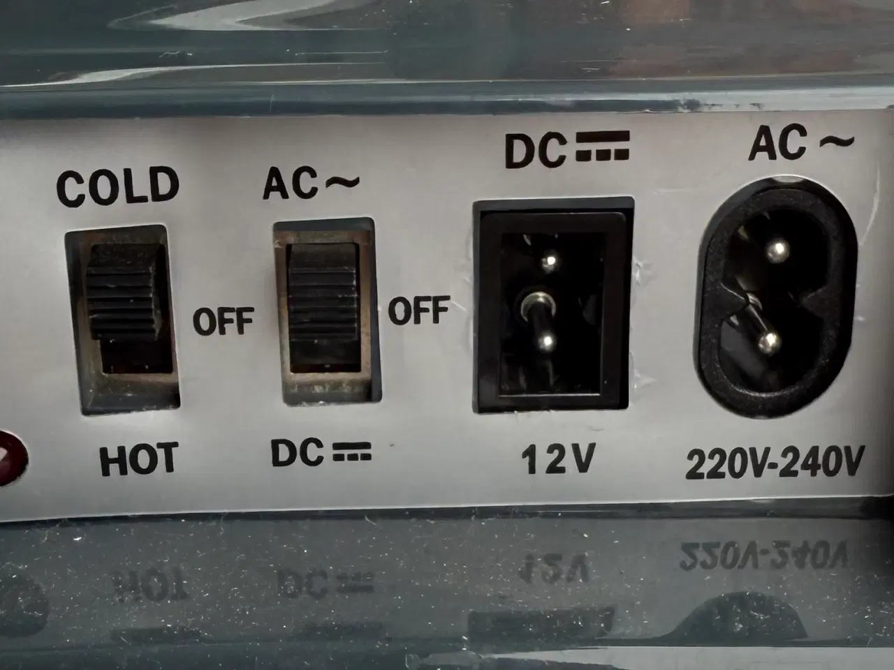 Billede 3 - Køletaske til Auto og 220v