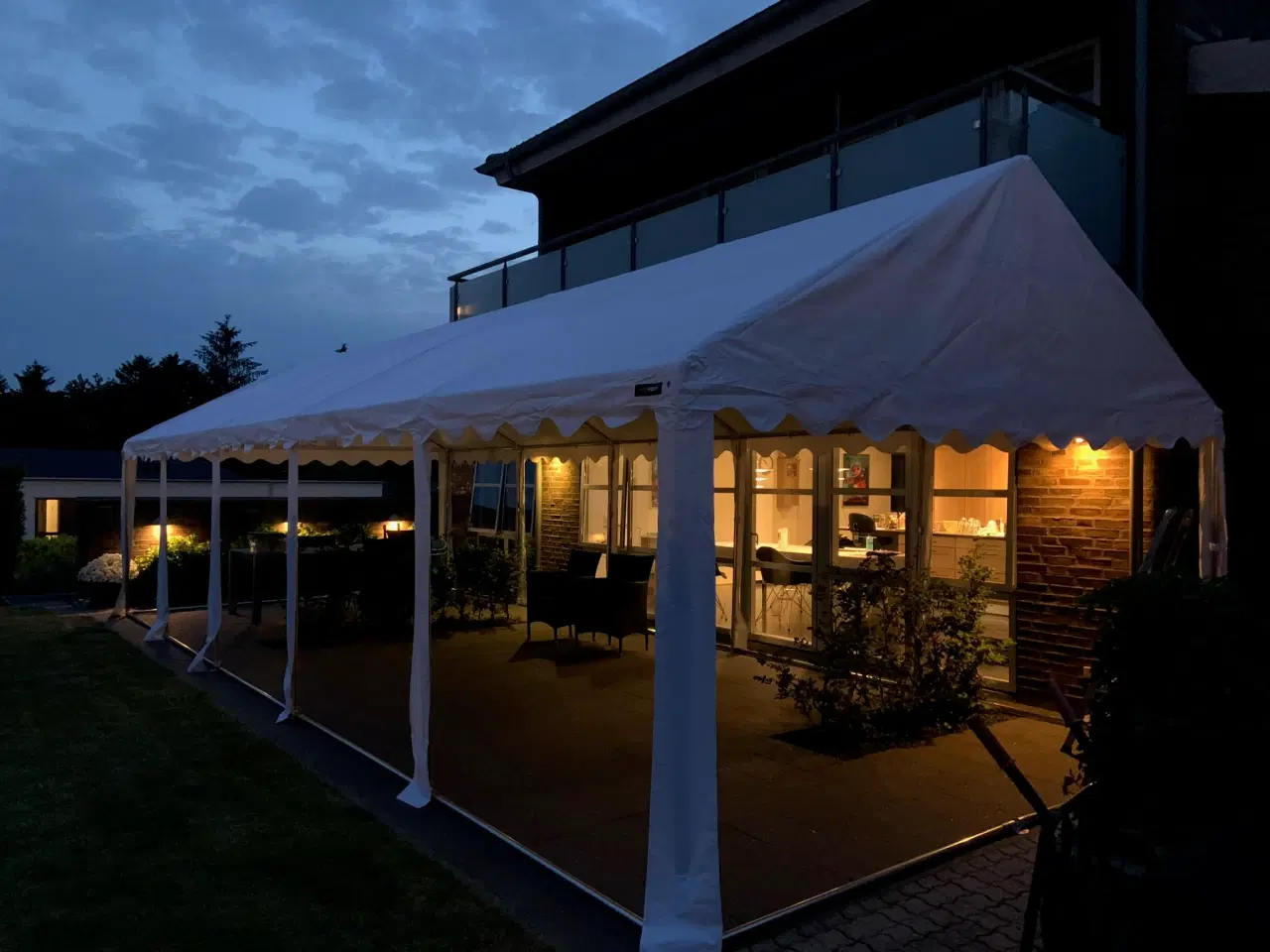 Billede 3 - Partytelt 4x10m PVC