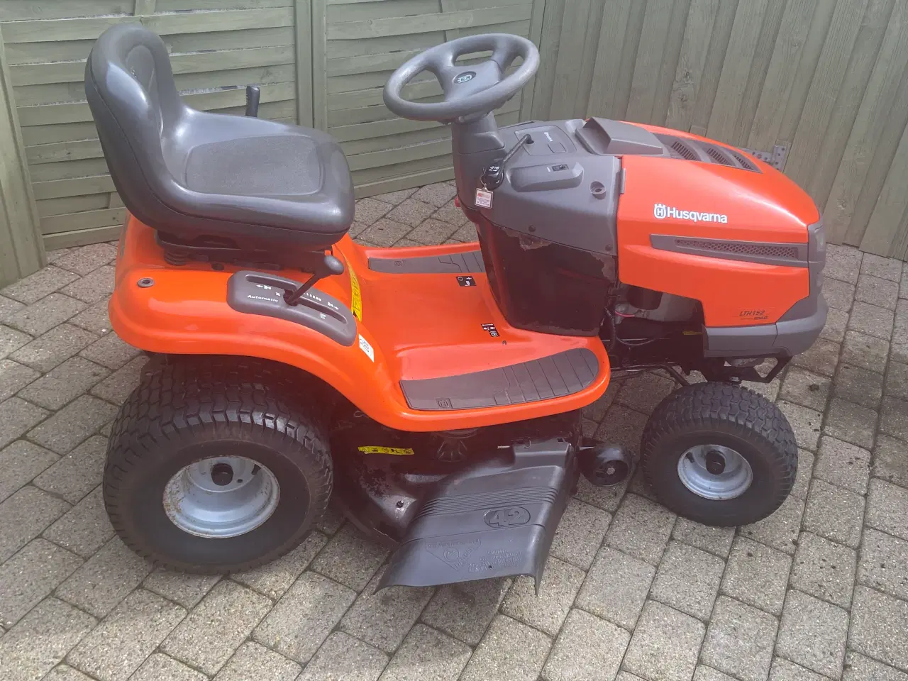 Billede 2 - Husqvarna LTH152 Havetraktor