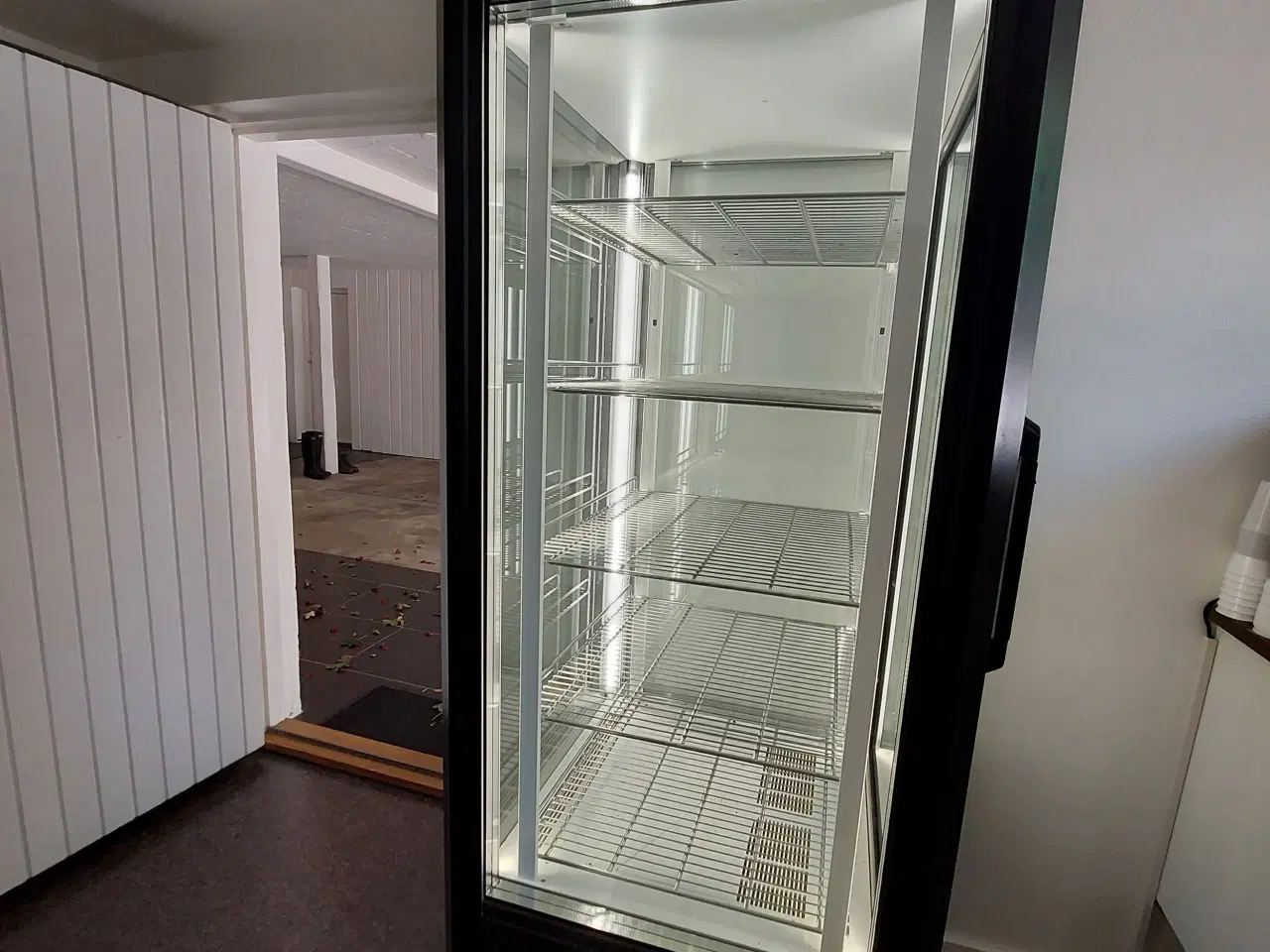 Billede 3 - Køleskab/kølemontre