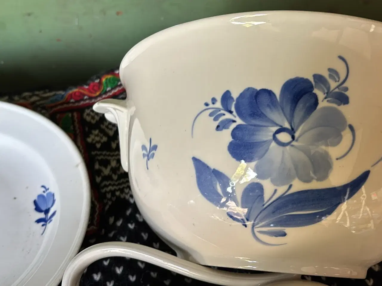 Billede 2 - Blå blomst kopi af Kongelig Pocelænstel