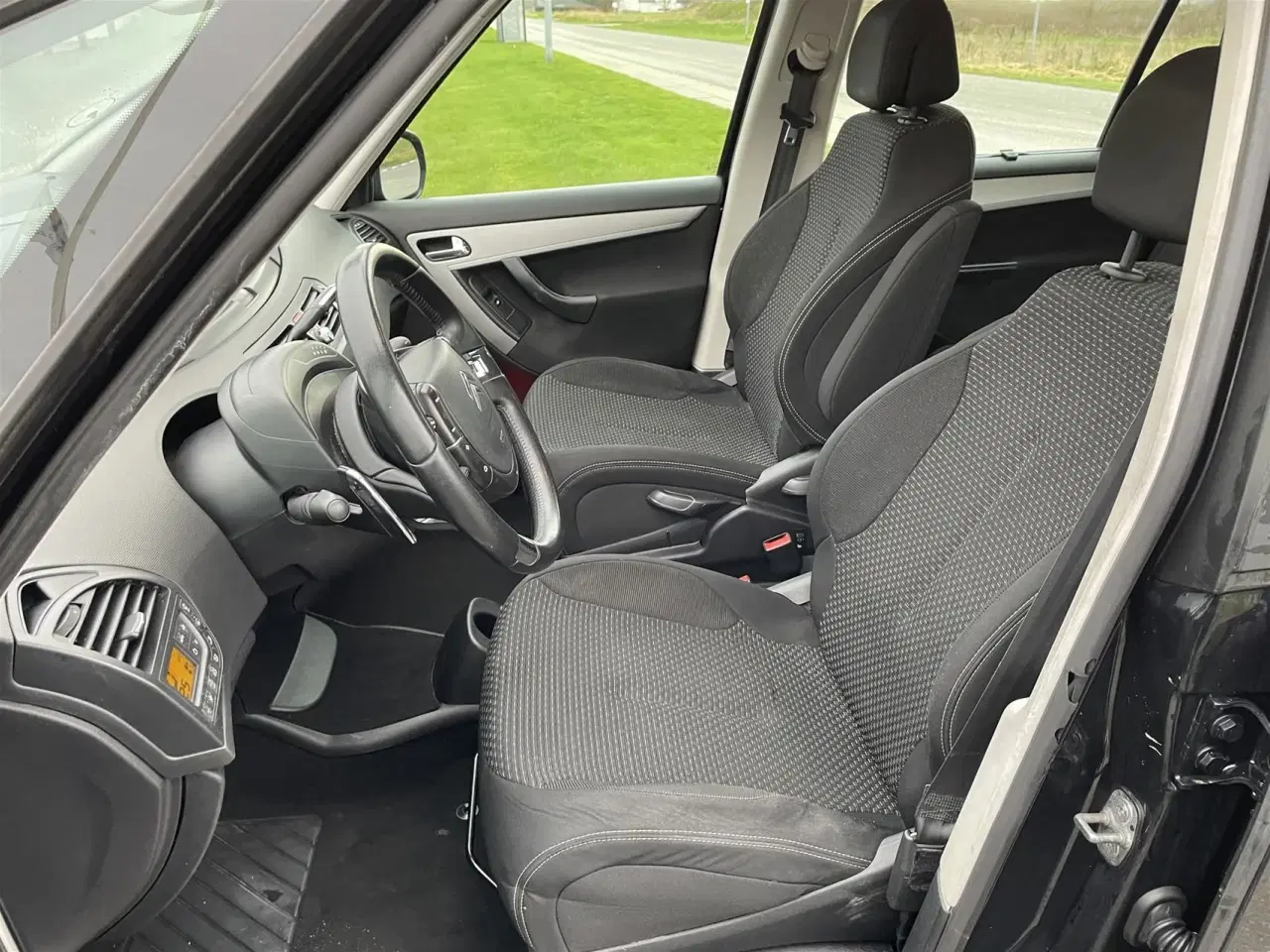 Billede 9 - Citroën C4 Picasso 2,0 i 16V VTR Plus E6G 143HK 6g Aut.