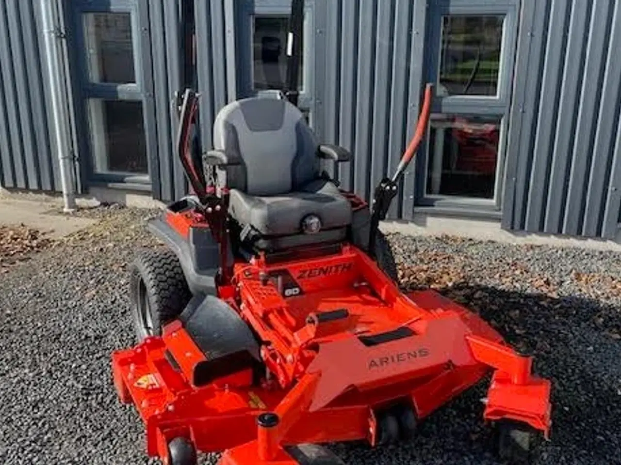 Billede 2 - Demo Ariens Zero-Turn Zenith 60 SD Ari