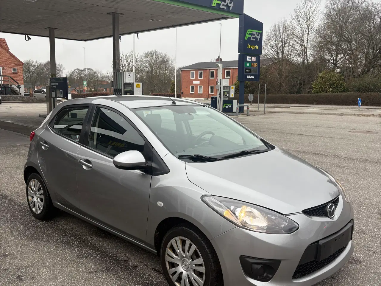 Billede 2 - Mazda 2 1.6 Diesel – 90 HK – Årgang 2010