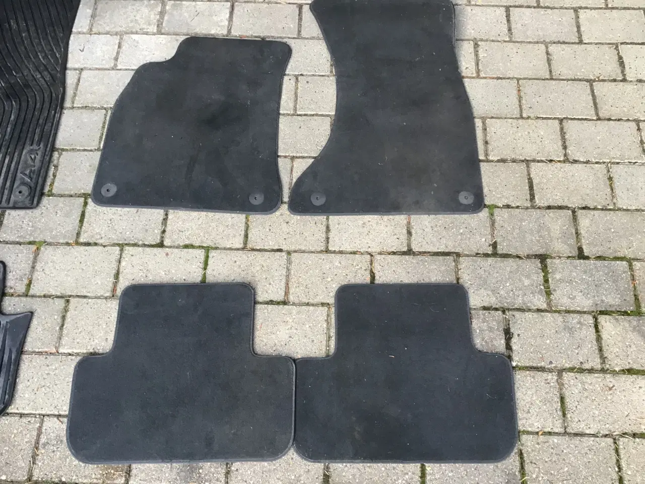 Billede 2 - Originale vintermåtter Audi A4