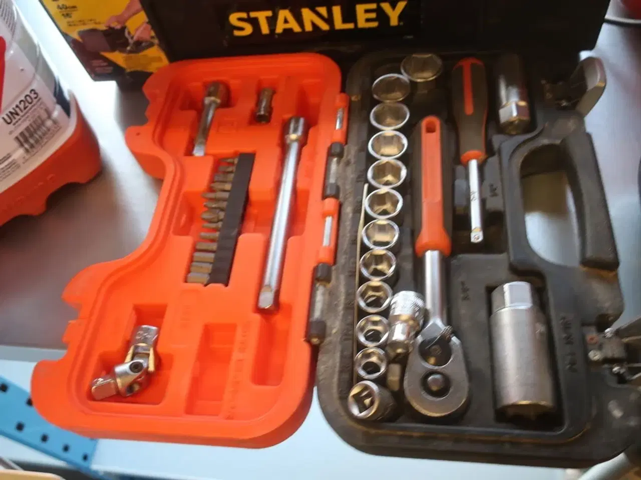 Billede 3 - Dunk, høreværn, topnøglesæt m.m.