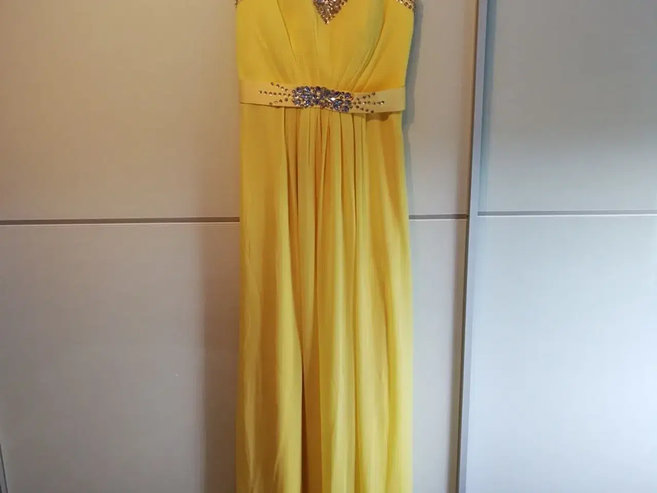 Billede 1 - Lang kjole