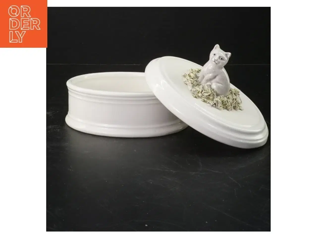 Billede 2 - Oval porcelænsæske med kat (str. 15,5 cm)