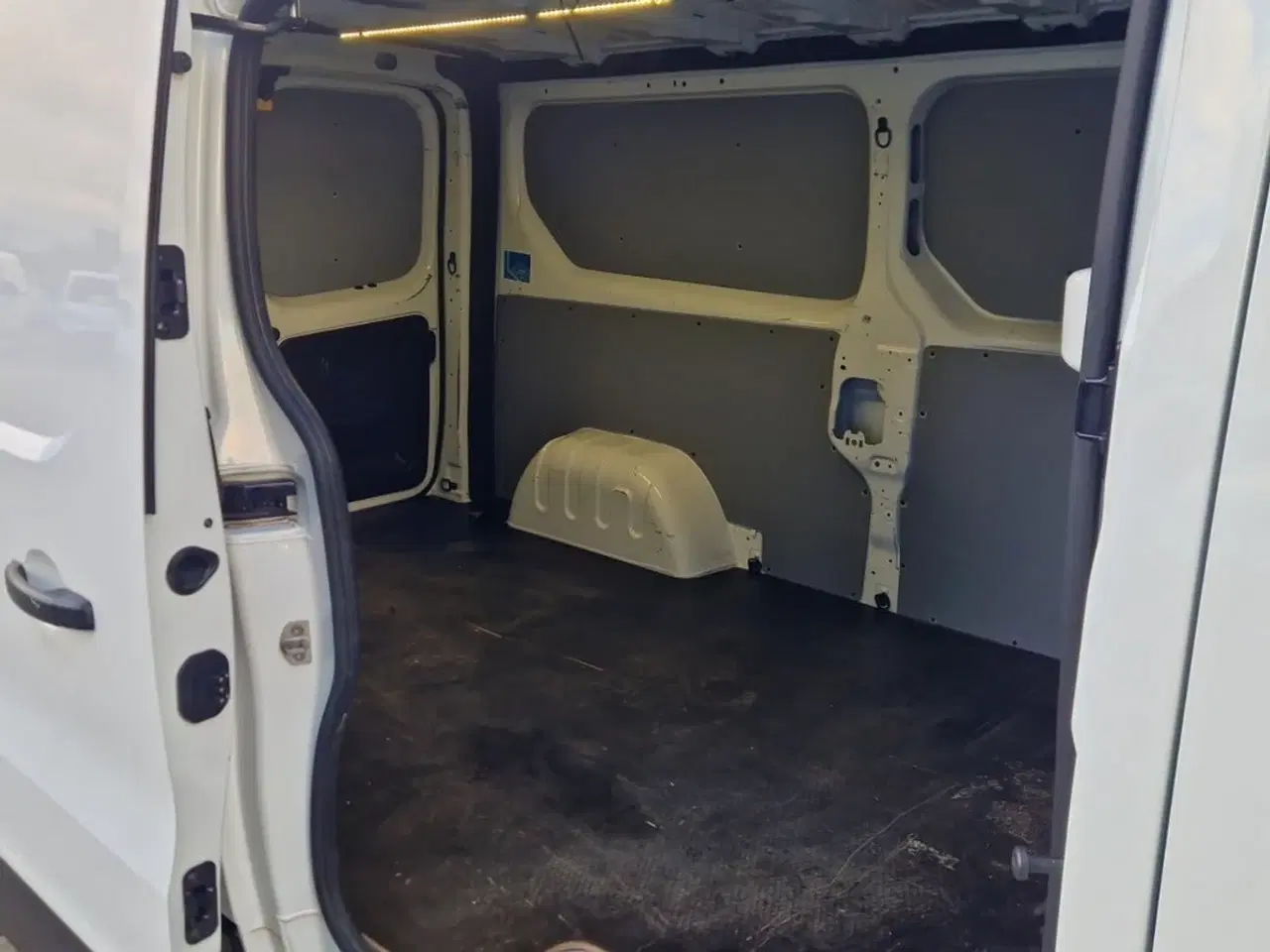 Billede 10 - Renault Trafic T29 2,0 dCi 120 L2H1