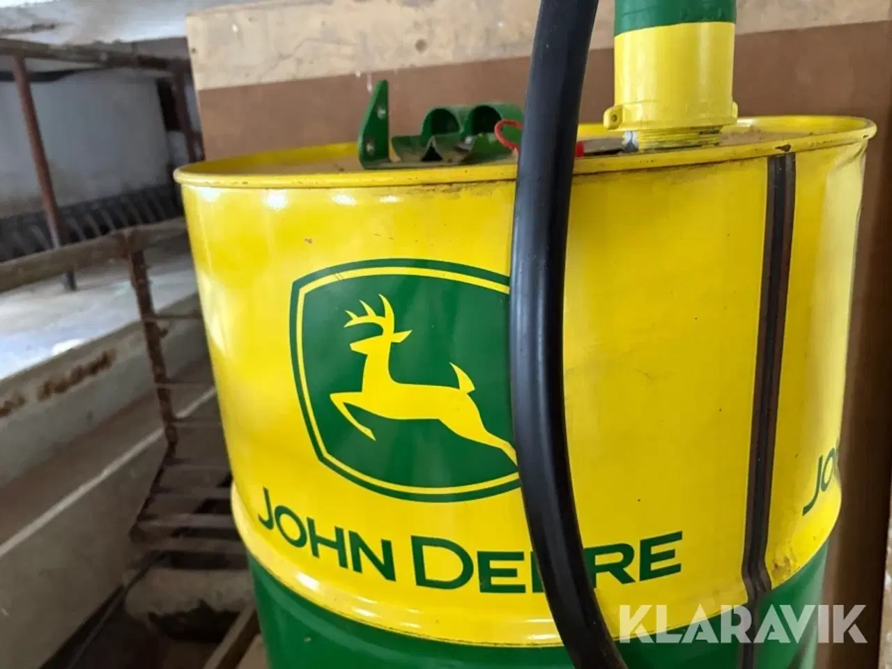 Billede 8 - Dieseltønde John Deere 200 liter