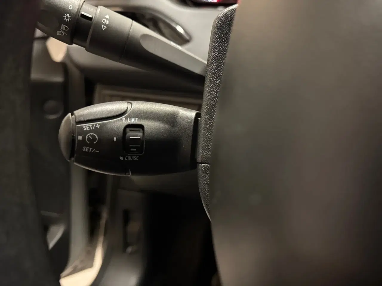 Billede 12 - Peugeot 208 1,2 VTi 82 Active Navigator