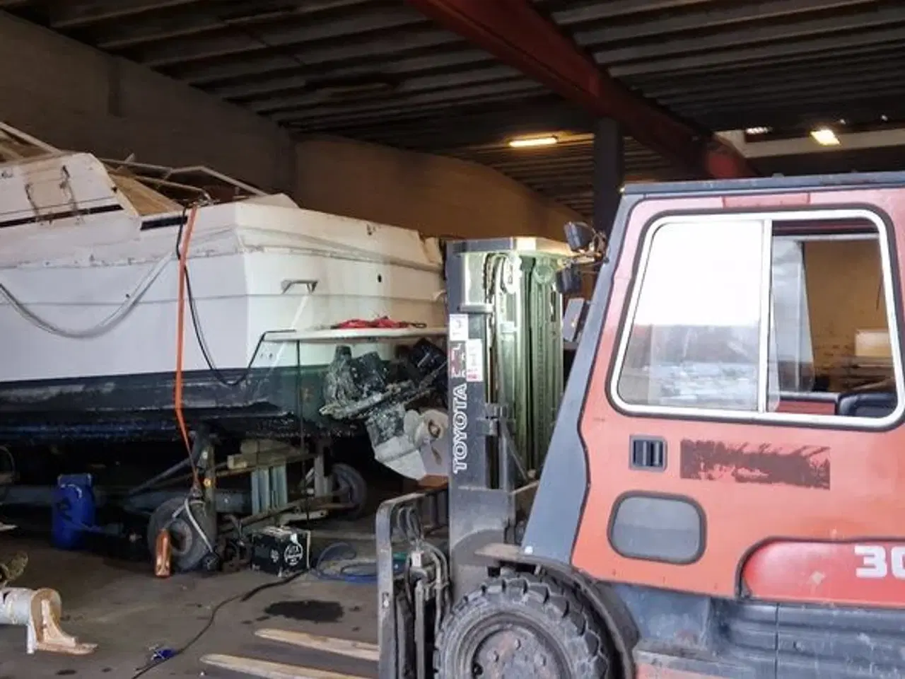 Billede 13 - Bayliner 30 fods motorbåd uden motor og drev