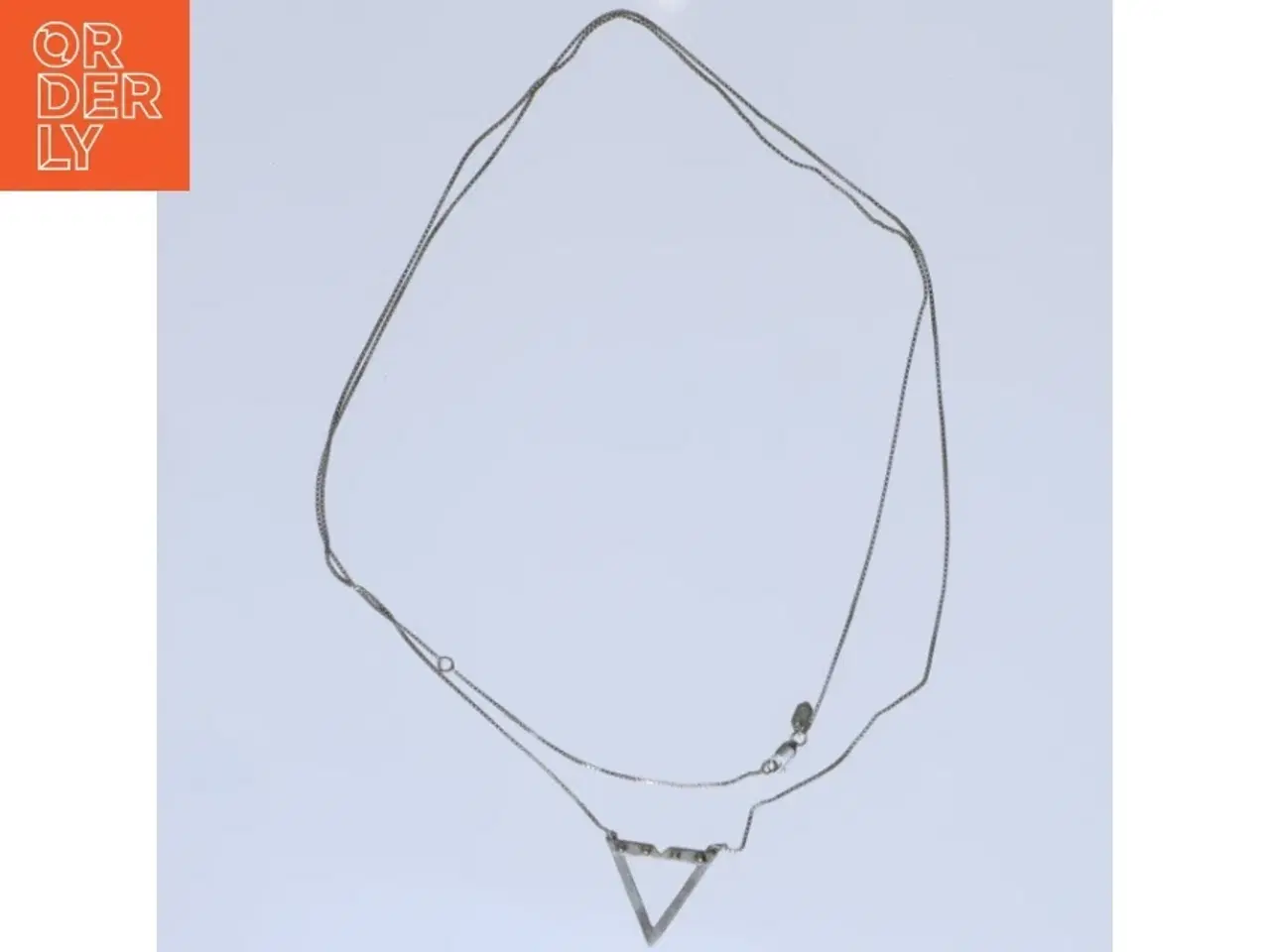Billede 1 - Maria Black halskæde med trekant vedhæng fra Maria Black (str. 86 cm)