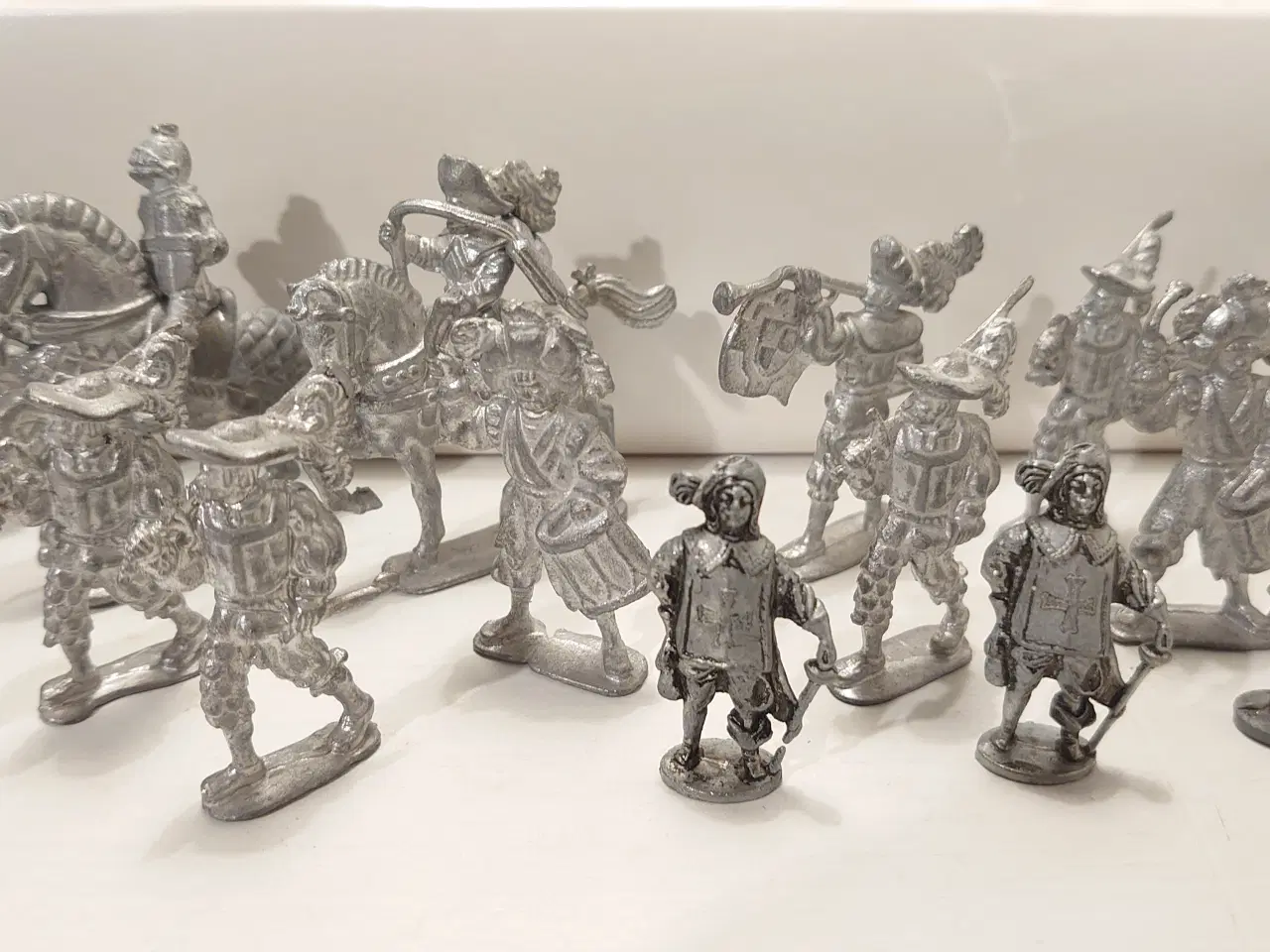 Billede 5 - 31stk gamle tinsoldater +kanon i jern og messing