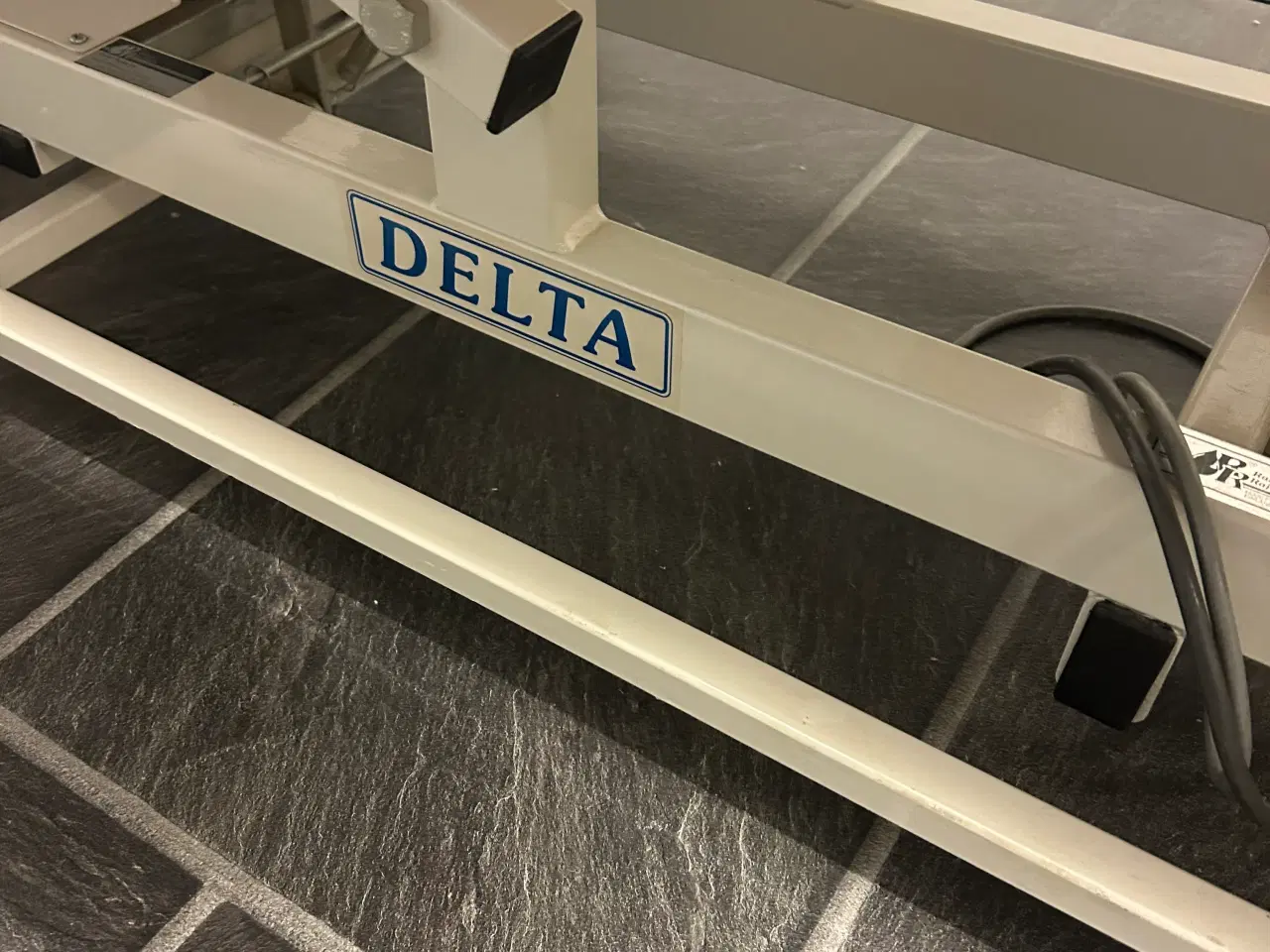 Billede 3 - Klinik udstyr el briks ,el behandler stol