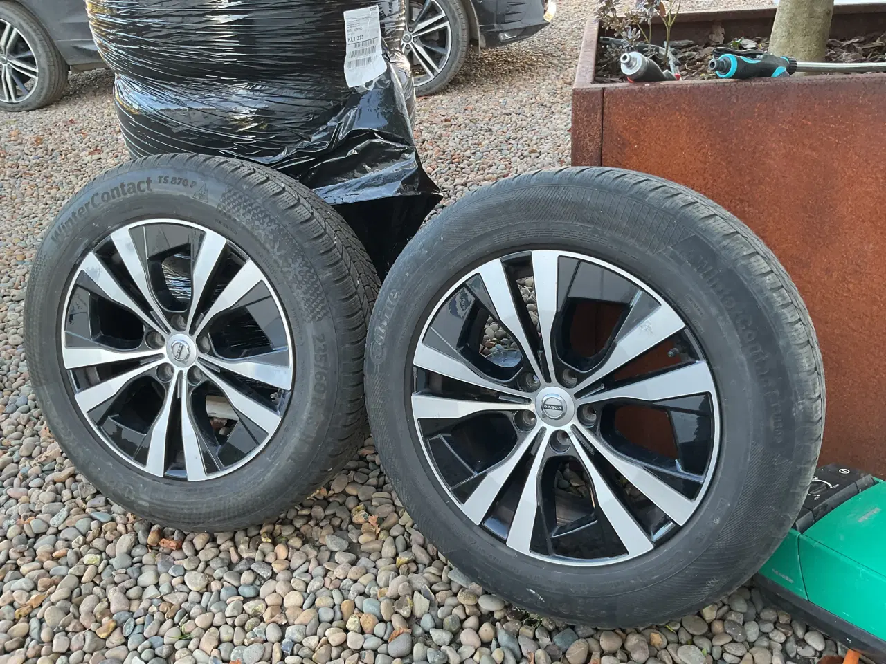 Billede 3 - Vinterdæk på originale Volvo alu fælge