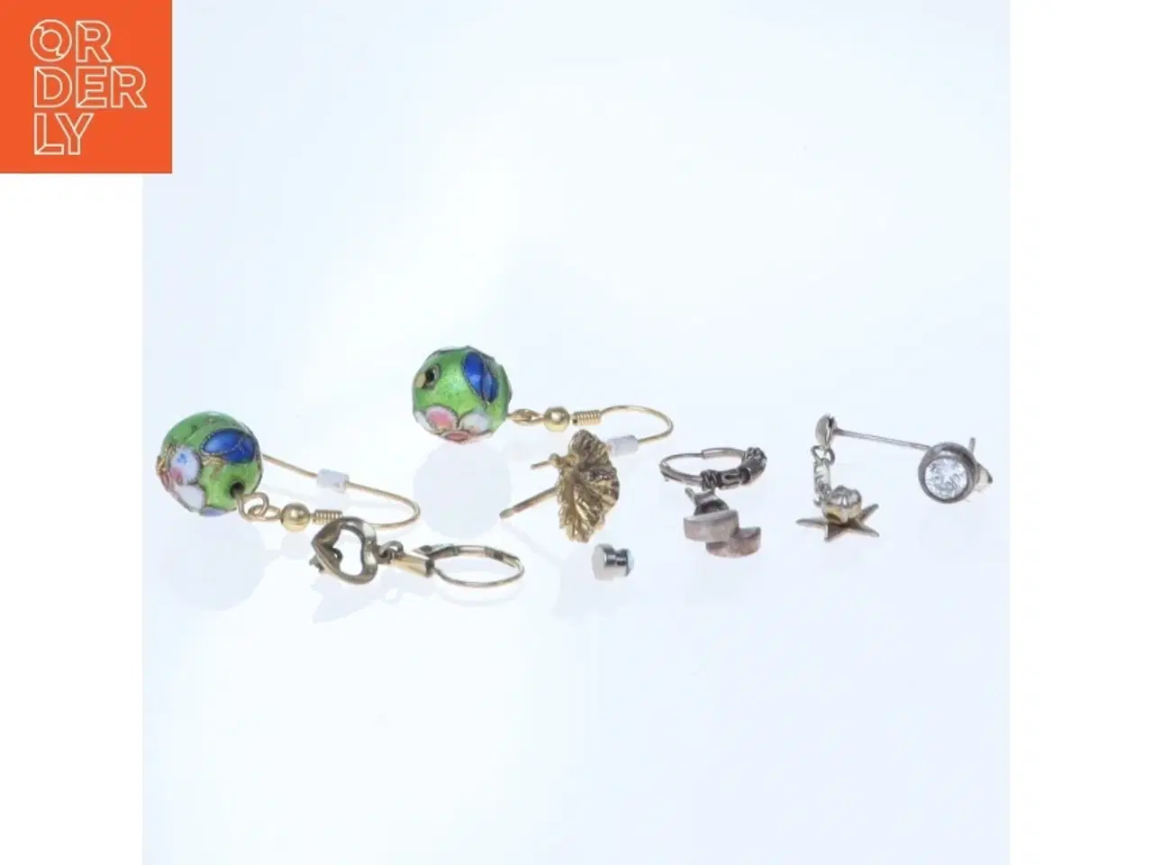 Billede 2 - Blandet smykkesæt (str. Op til ø en cm)