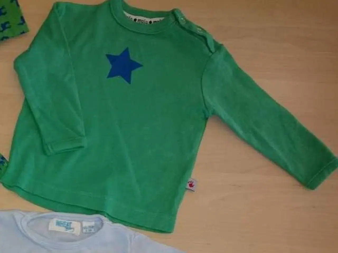 Billede 2 - Molo bluse  Str 68/74