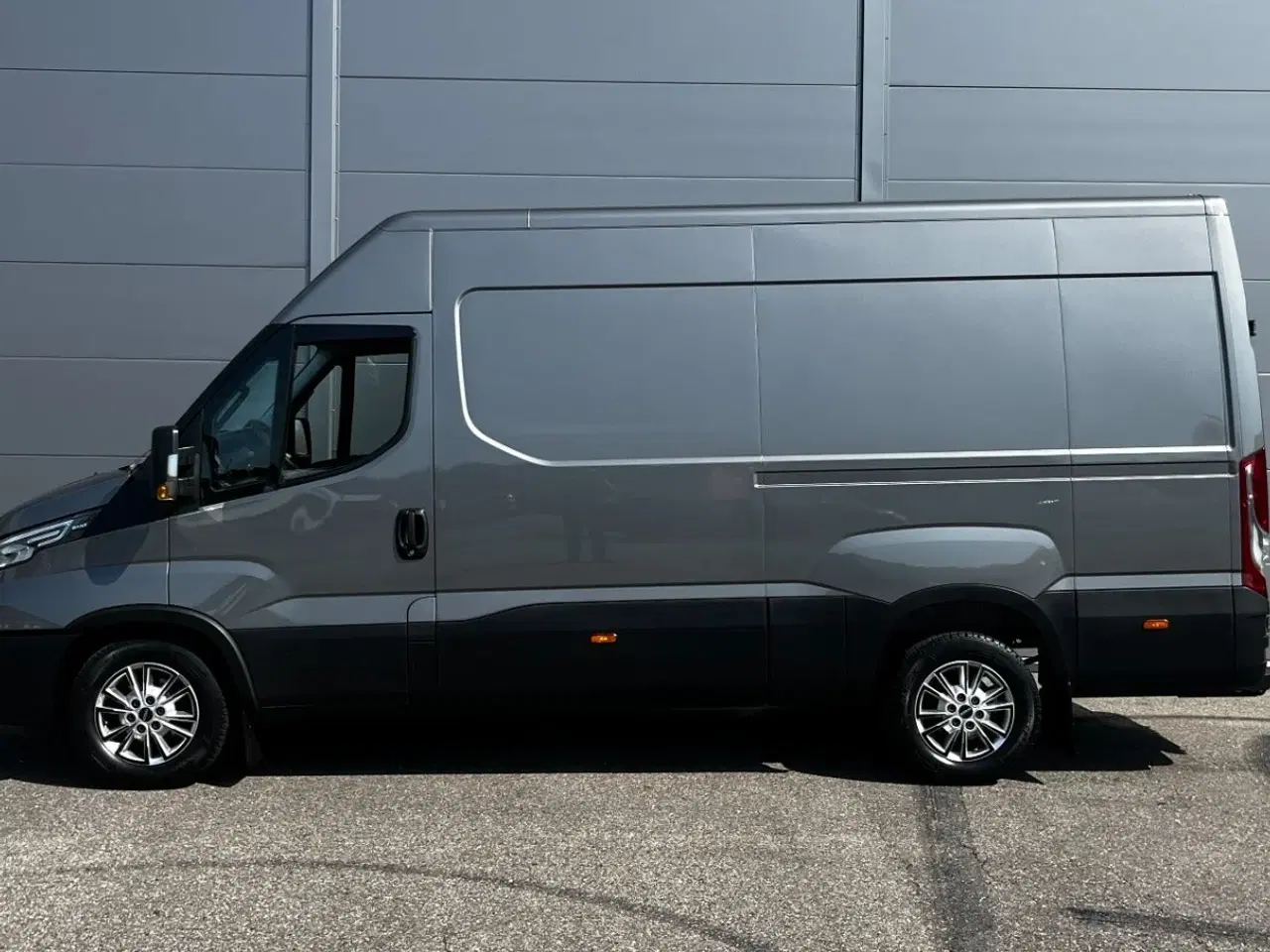 Billede 10 - Iveco Daily 3,0 35S21 12m³ Van AG8