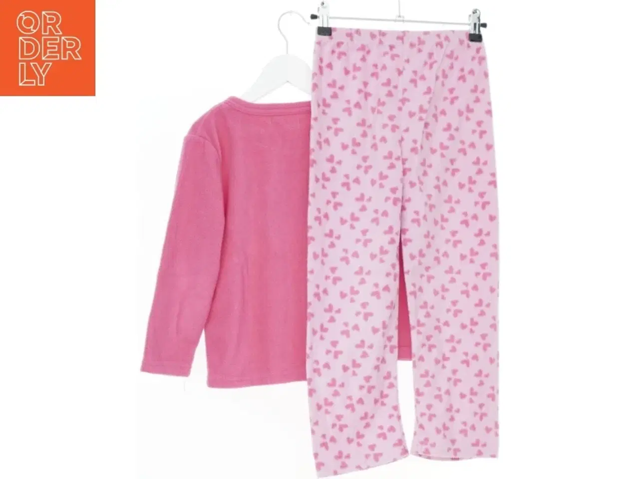 Billede 2 - Børne pyjamassæt i pink fra Primark (str. 116)