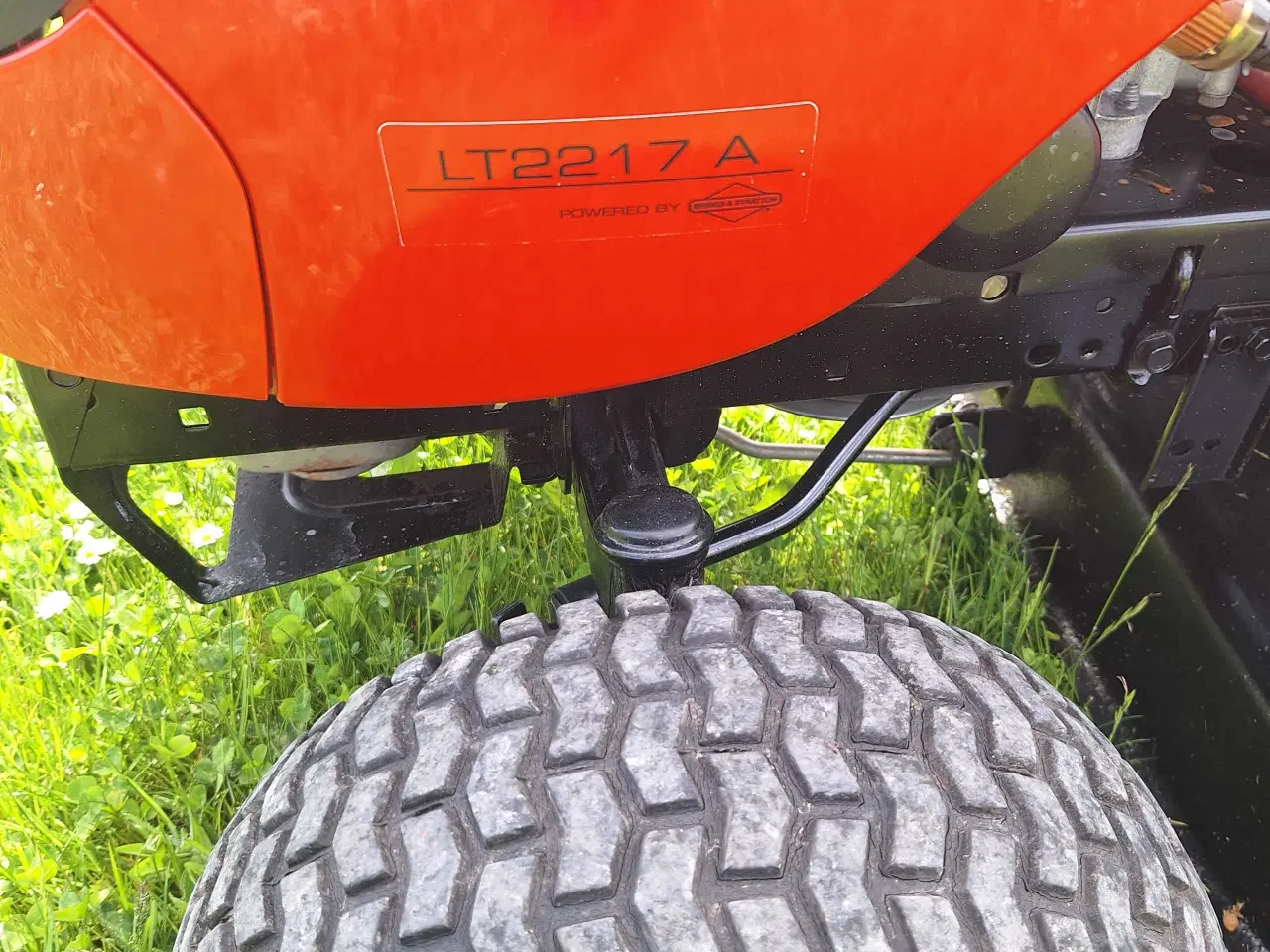 Billede 7 - Havetraktor Jonsered LT2217A 