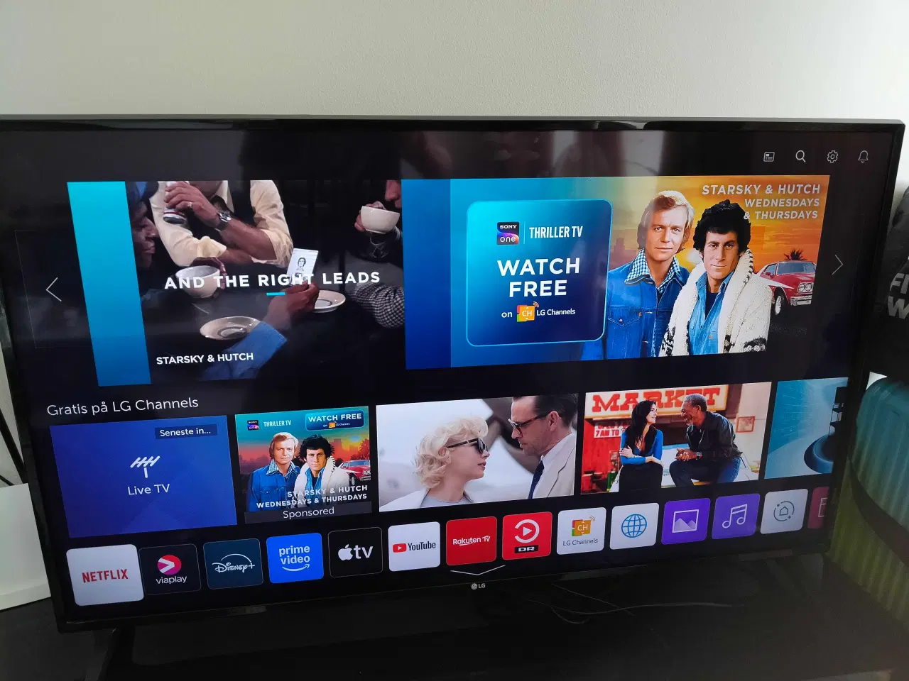 Billede 1 - GL Tv med tv bord 