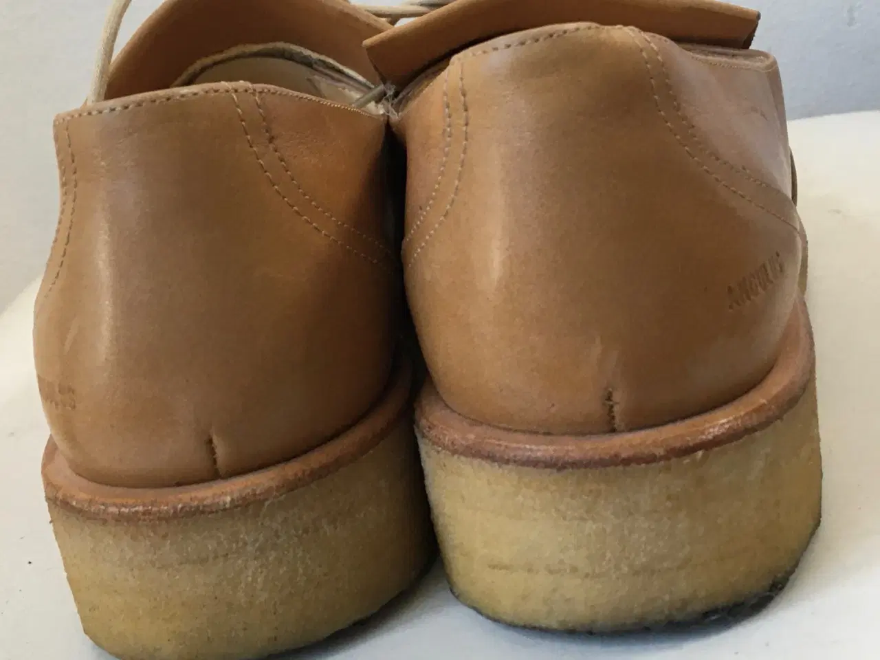 Billede 5 - Angulus, snøresko, str 39