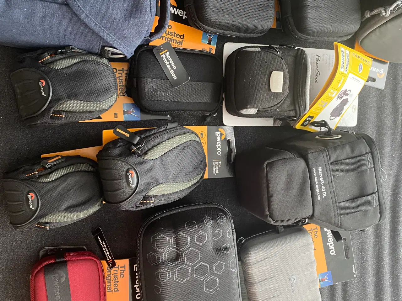 Billede 2 - Mange kamera tasker sælges