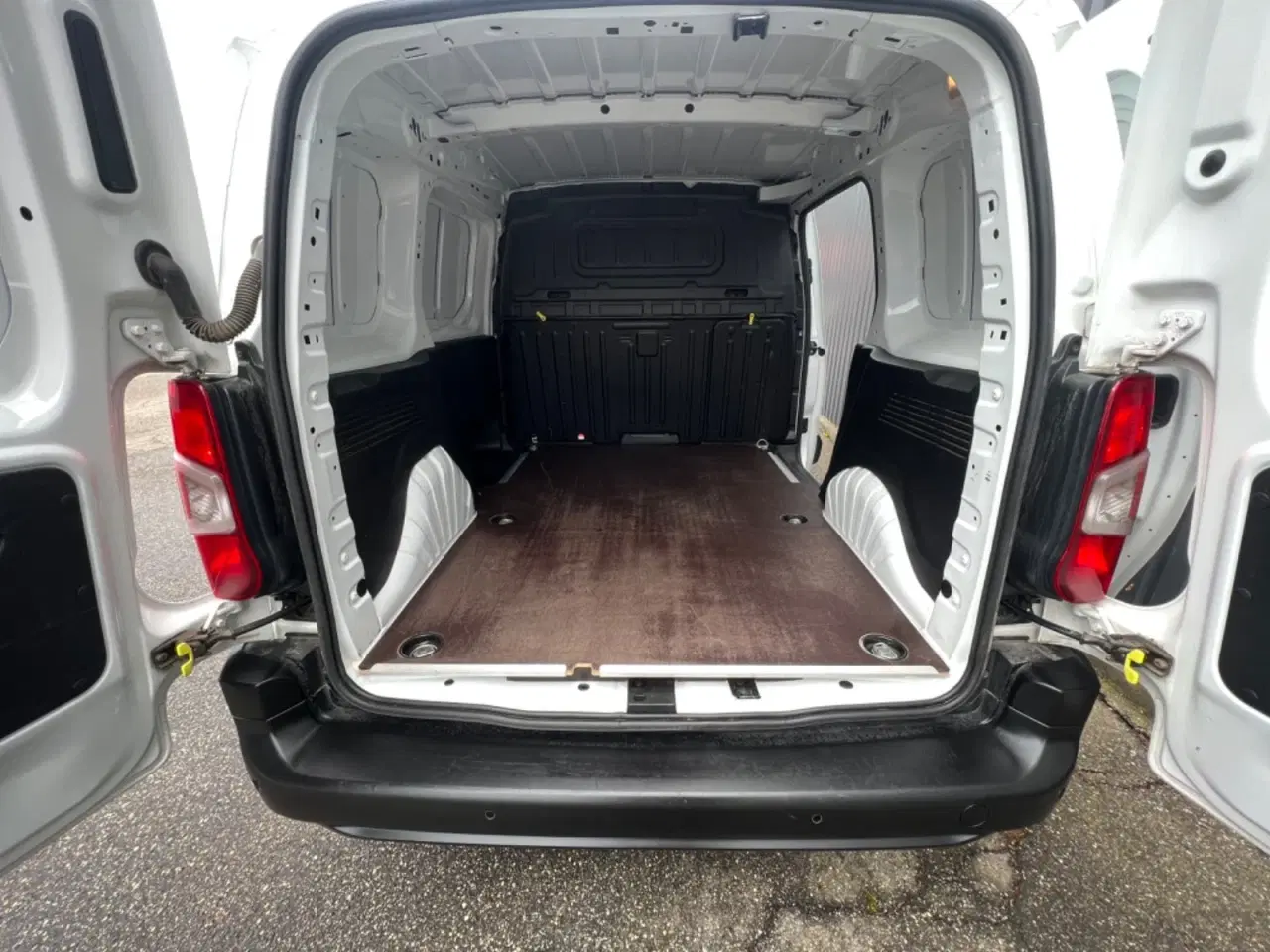 Billede 8 - Opel Combo 1,5 D 102 Enjoy L1V1