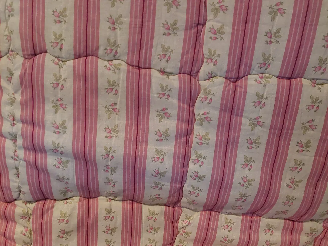 Billede 2 - Nyt Vattæppe Lyserødt/kan Vendes 