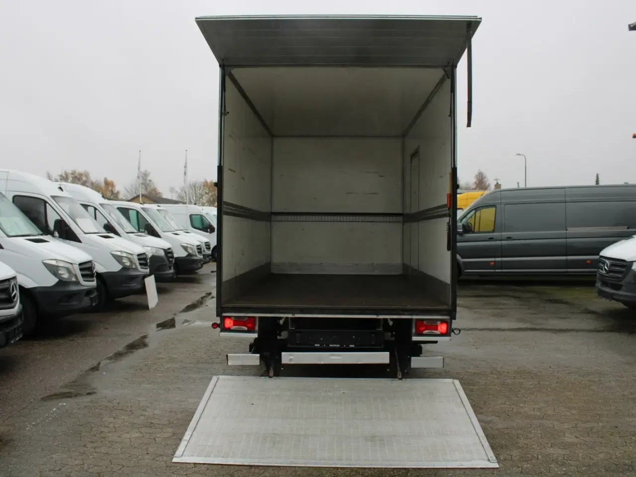 Billede 11 - Iveco Daily 2,3 35S14 Alukasse m/lift