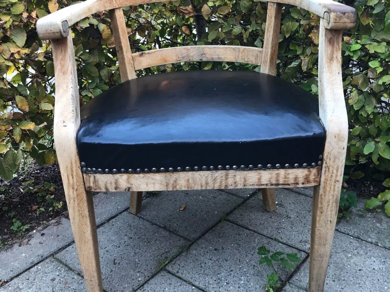 Billede 1 - Egetræs stole med læderbetrukket 