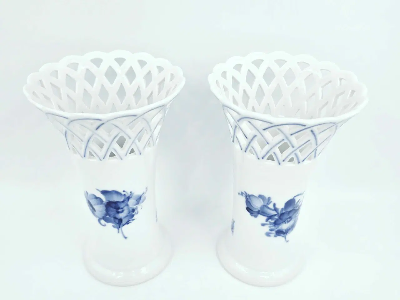 Billede 6 - Royal Copenhagen Blå Blomst Vase med blondekant 