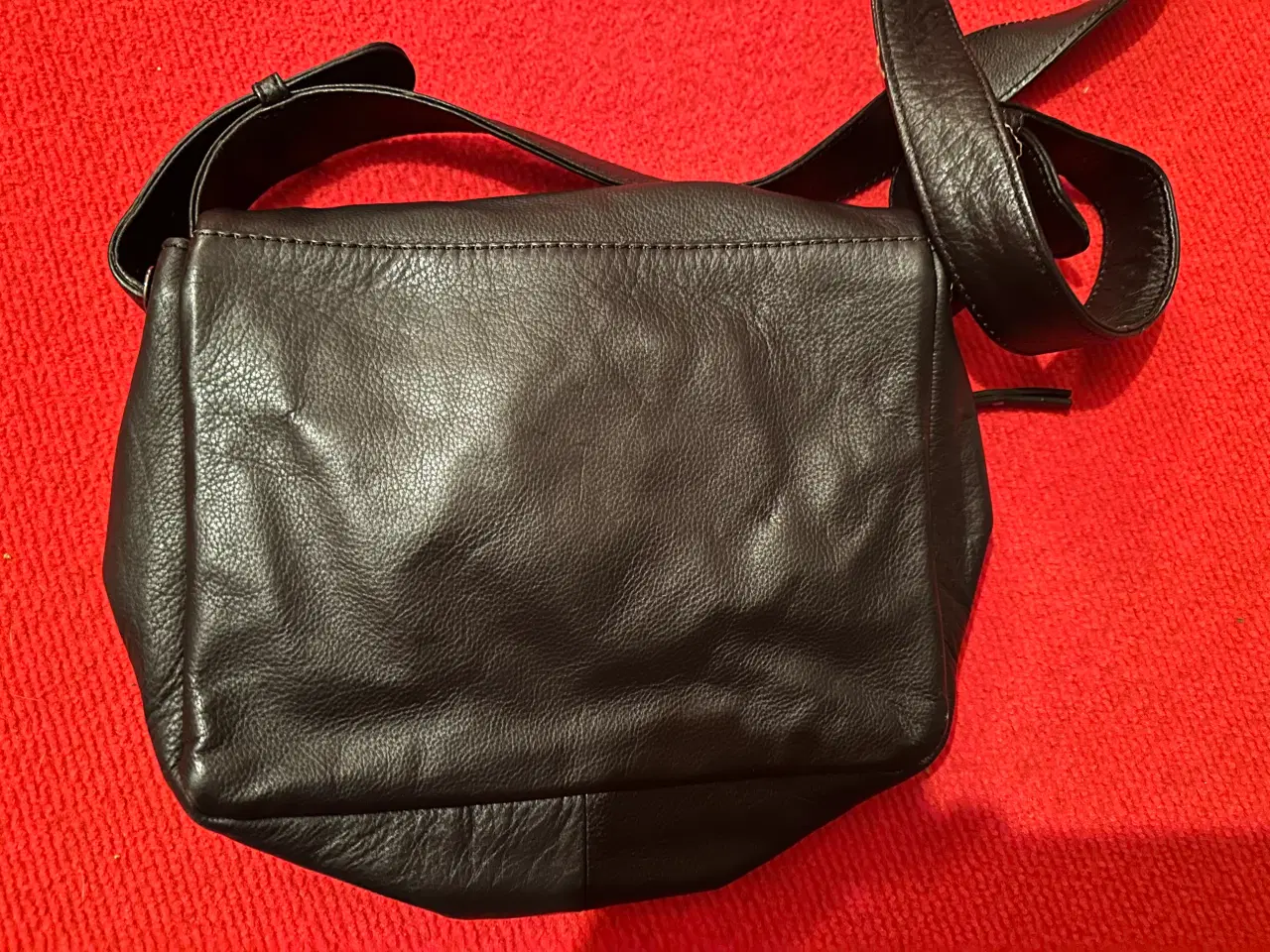 Billede 5 - Lille sød crossbody taske