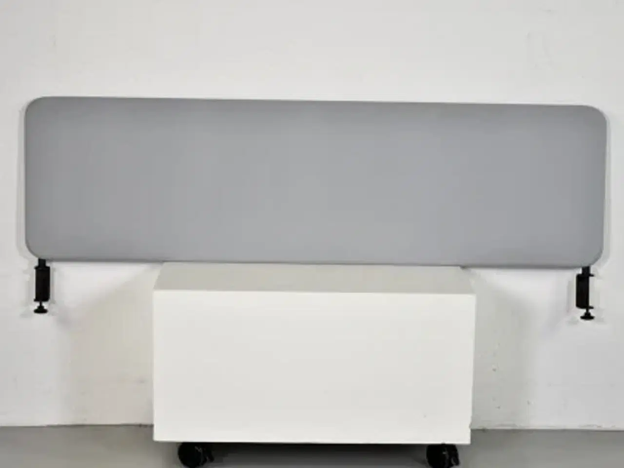 Billede 3 - Abstracta bordskærm i grå, inkl. beslag