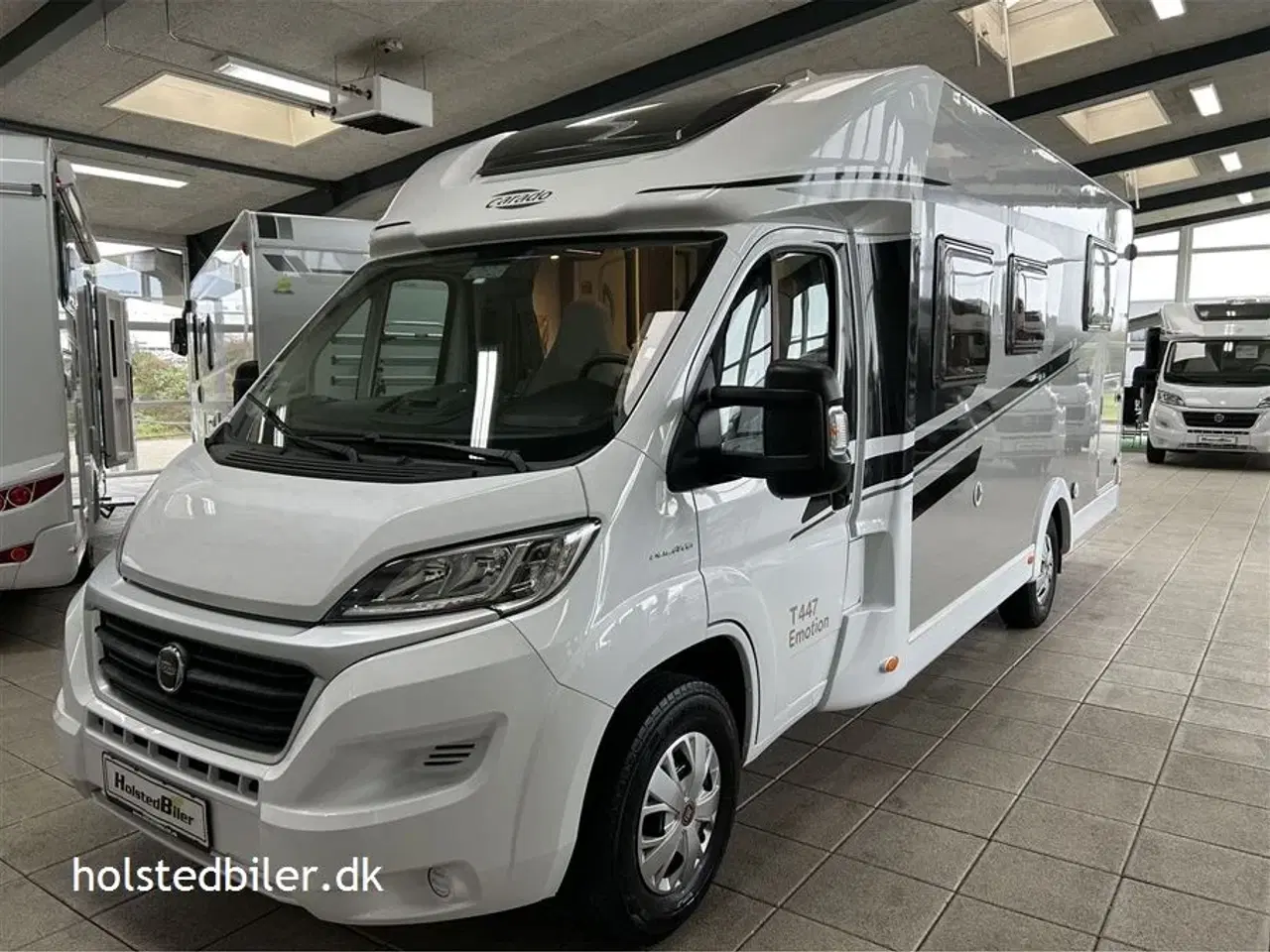 Billede 2 - 2019 - Carado T 447 Emotion   Automatgear - 2 senge og hæve/sænkeseng.