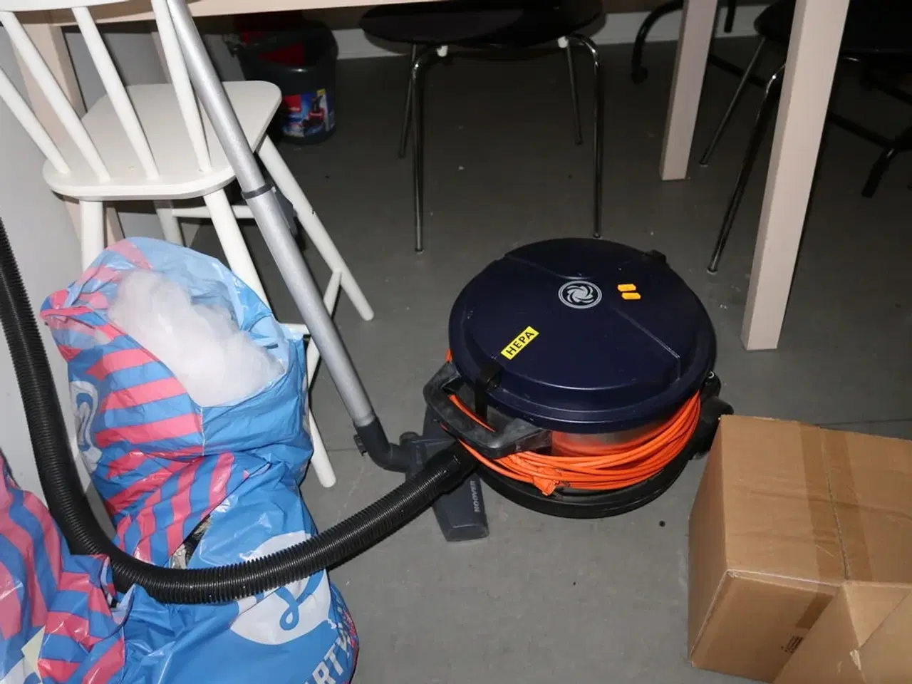 Billede 2 - Støvsuger NILFISK VP930