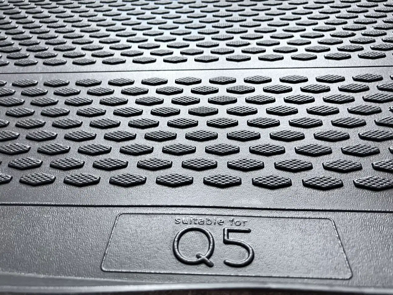 Billede 1 - Bakke til bagagerummet Audi Q5