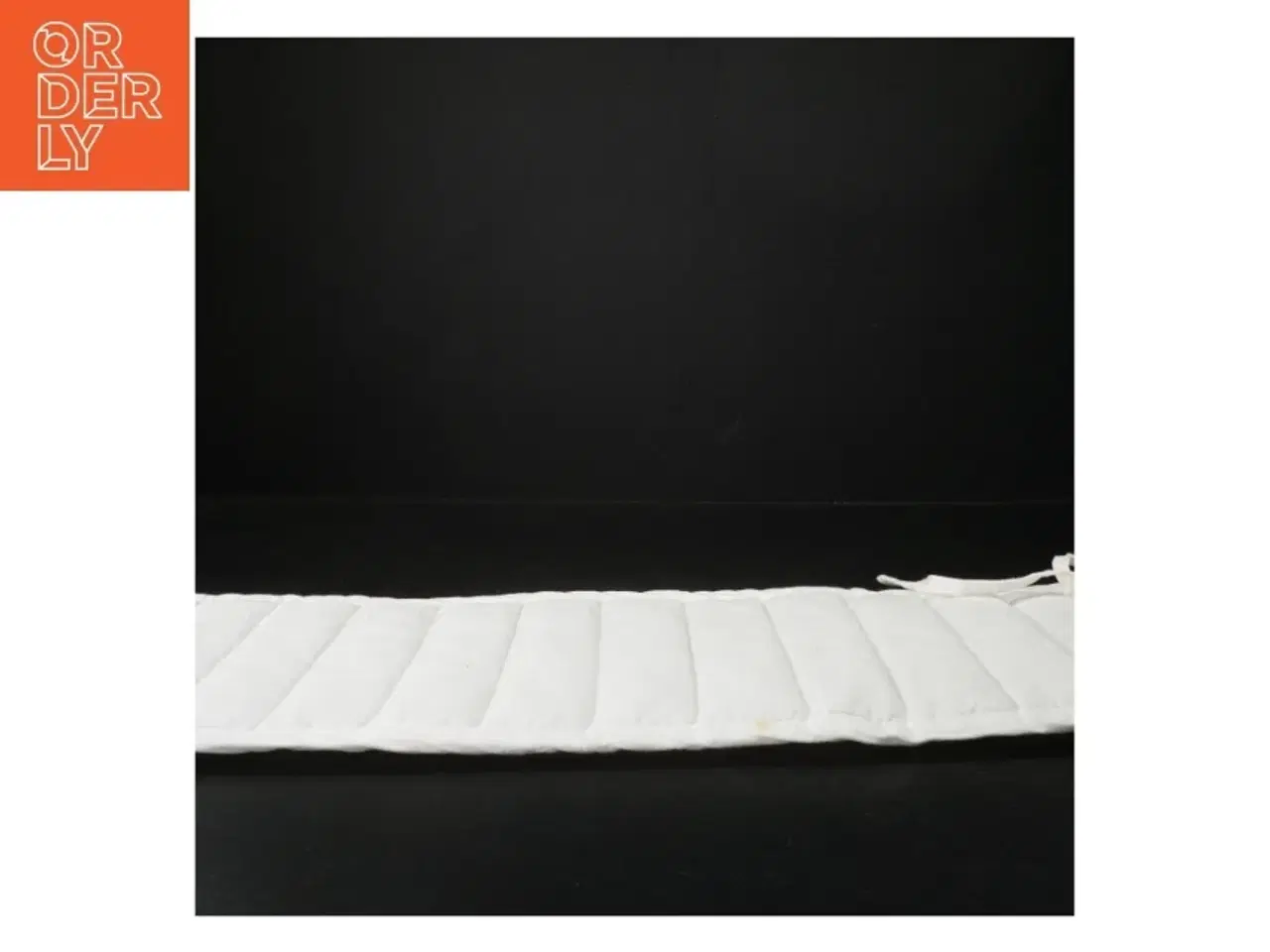 Billede 2 - Hvid sengerand (str. 20 x 380 cm)