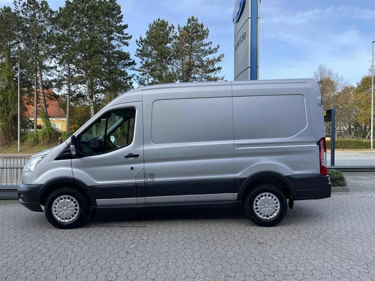 Billede 2 - Ford Transit 350 L2 Van 2,2 TDCi 125 Trend H2 FWD